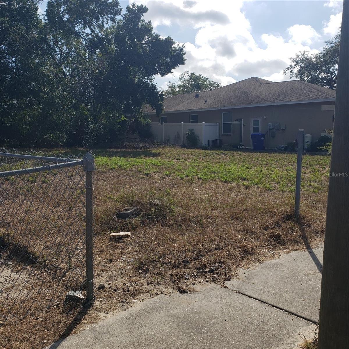 Virginia Ave Property Photo 5