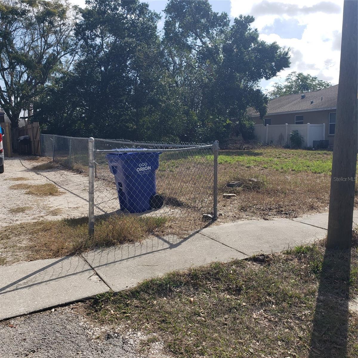 Virginia Ave Property Photo 6
