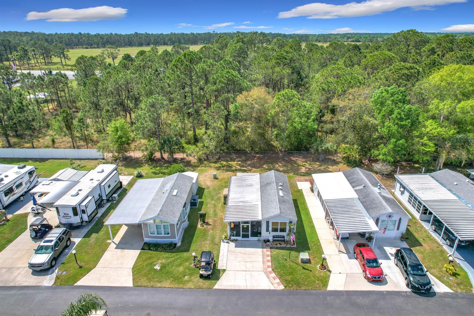 475 Pine Loop Property Photo 4