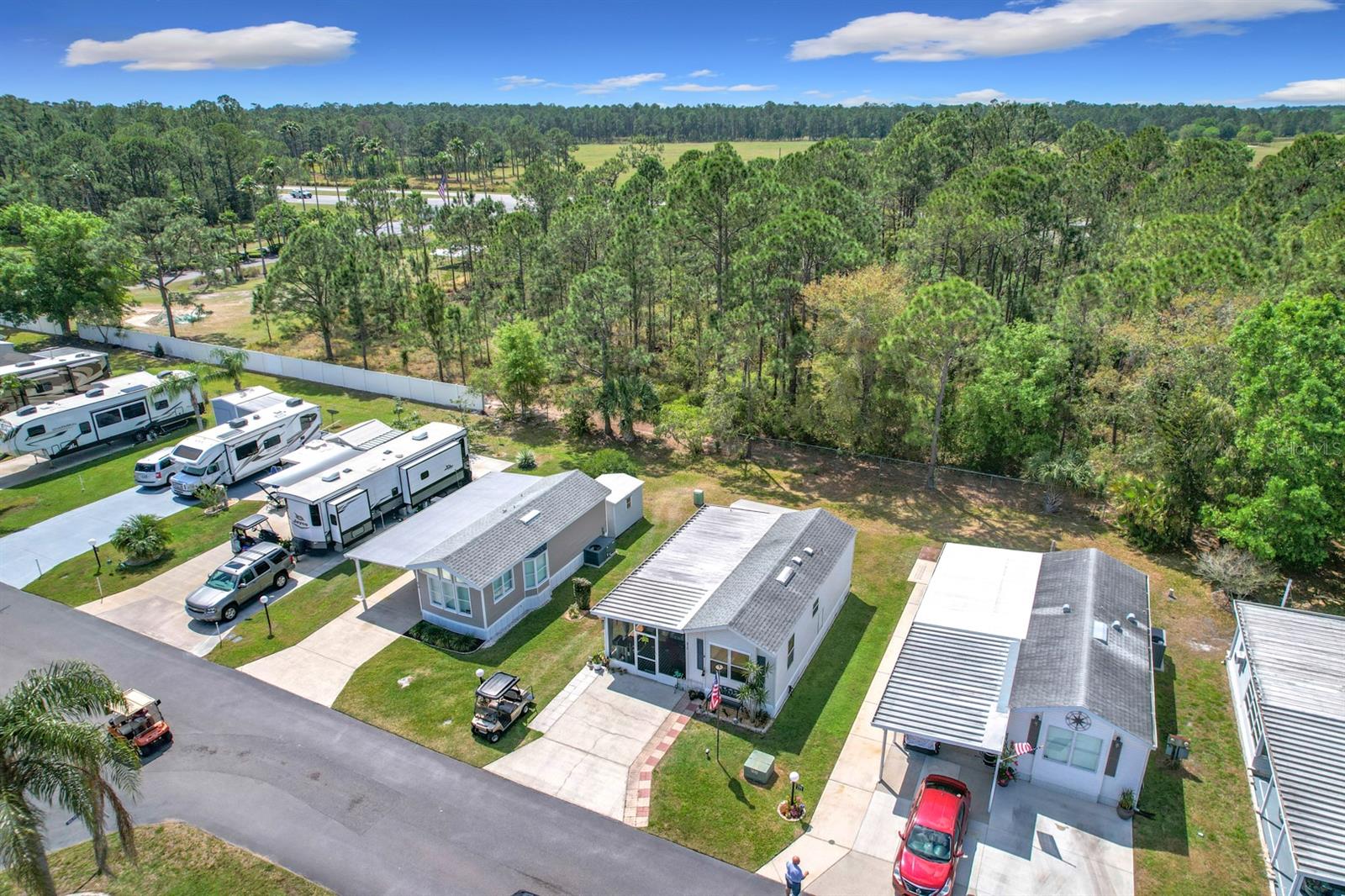 475 Pine Loop Property Photo 5