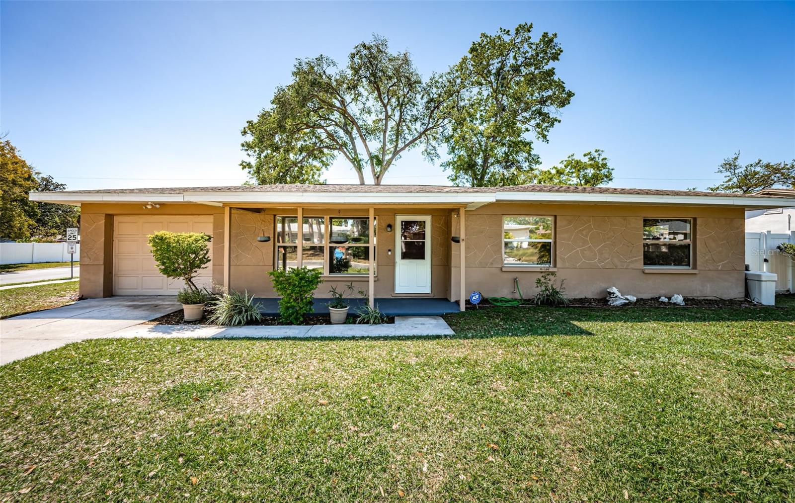2707 Morningside Dr Property Photo 1