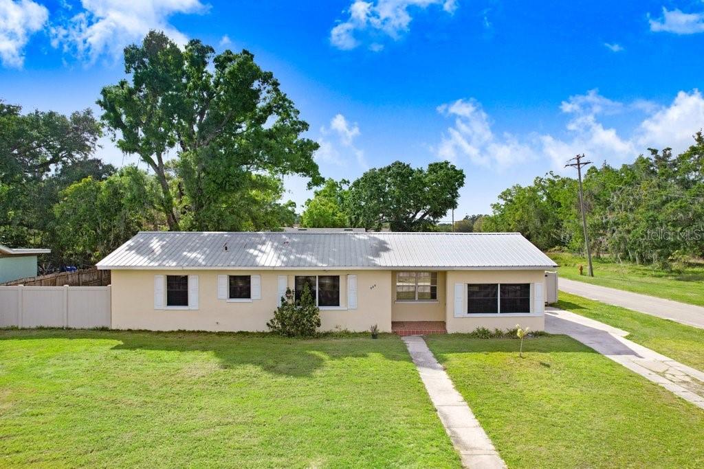 335 Diana Ave Property Photo