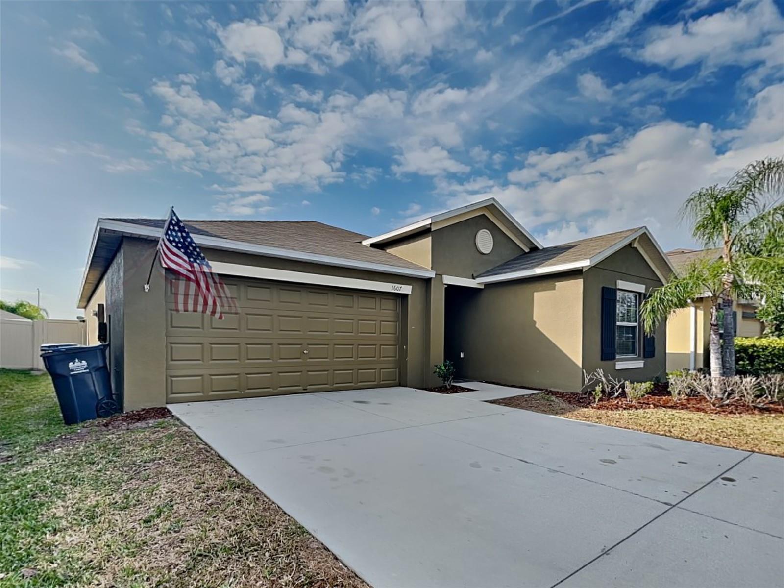 1607 Redmond Brook Ln Property Photo