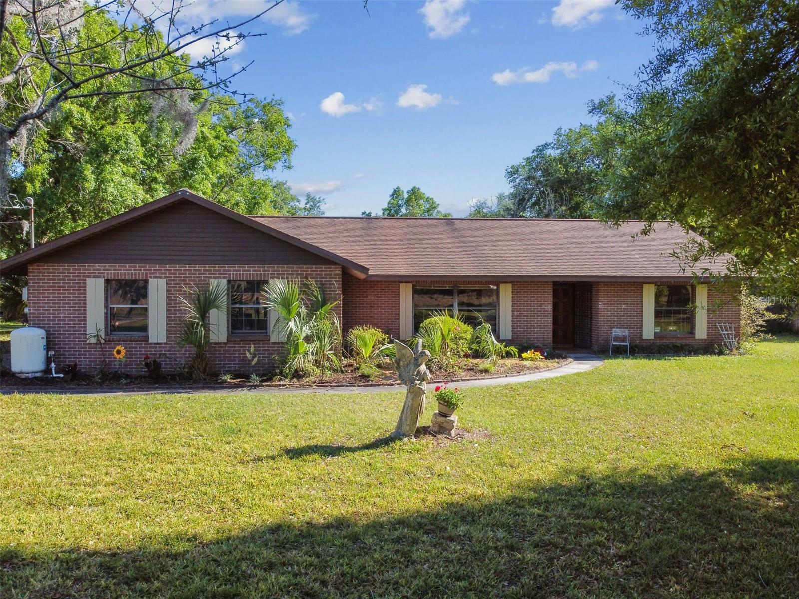 2504 Hawk Griffin Rd Property Photo