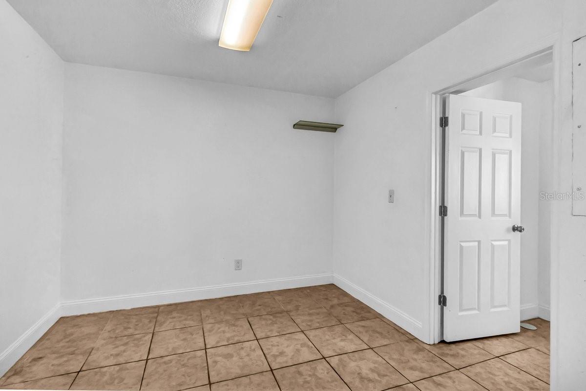 10701 Village Green Ave Property Photo 7