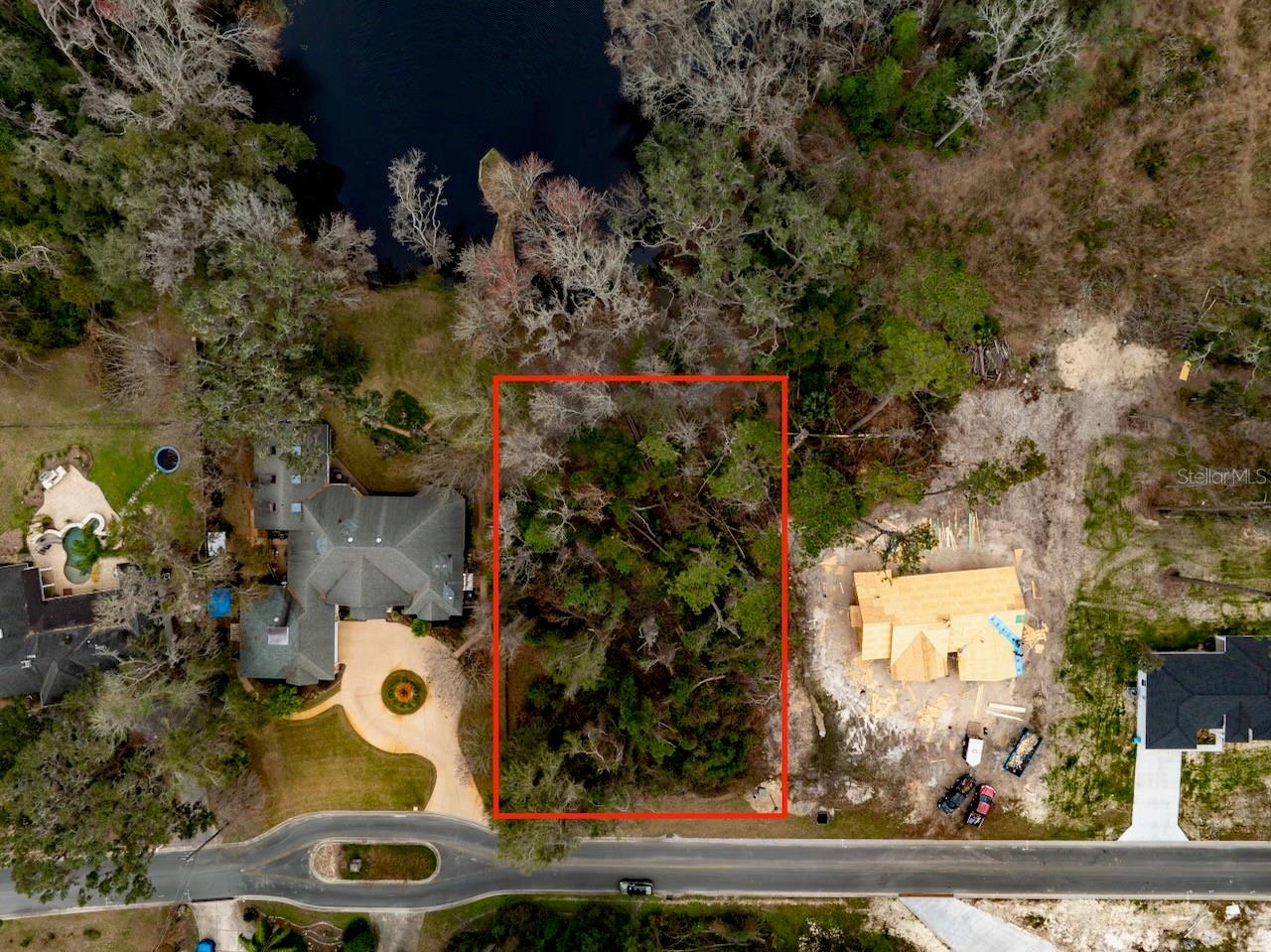 809 Se Evergreen Dr Property Photo 1