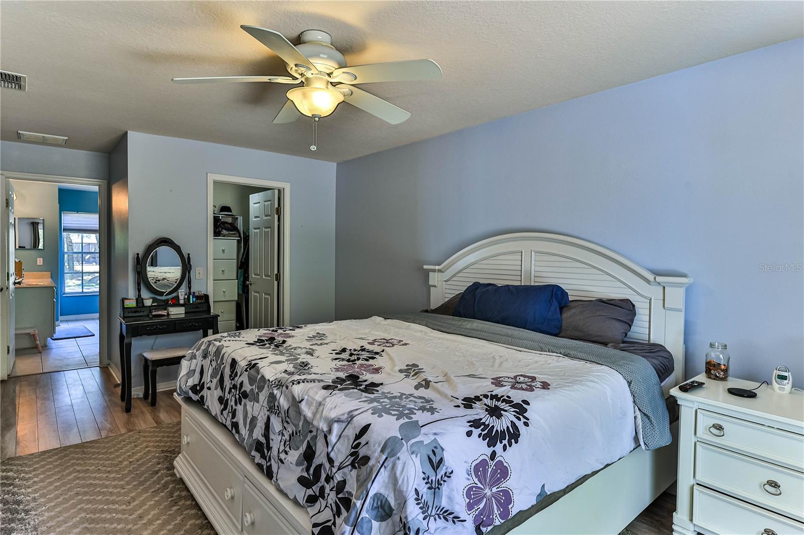 10 Greentree St Property Photo 19
