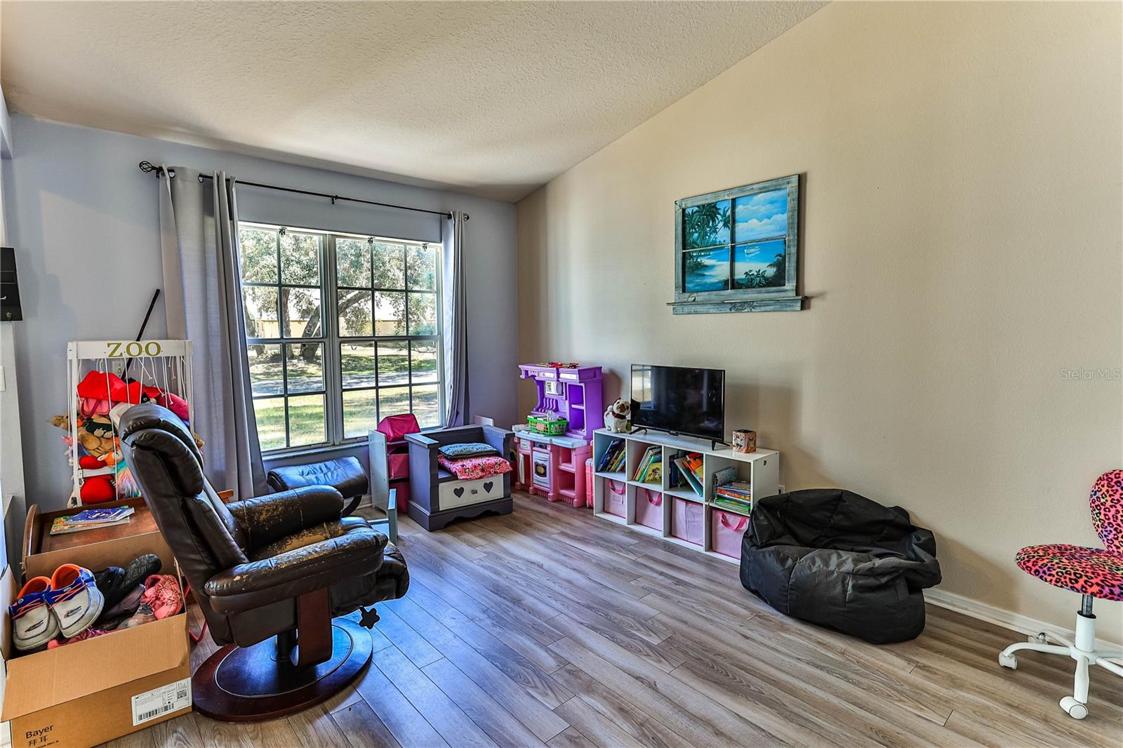 10 Greentree St Property Photo 25