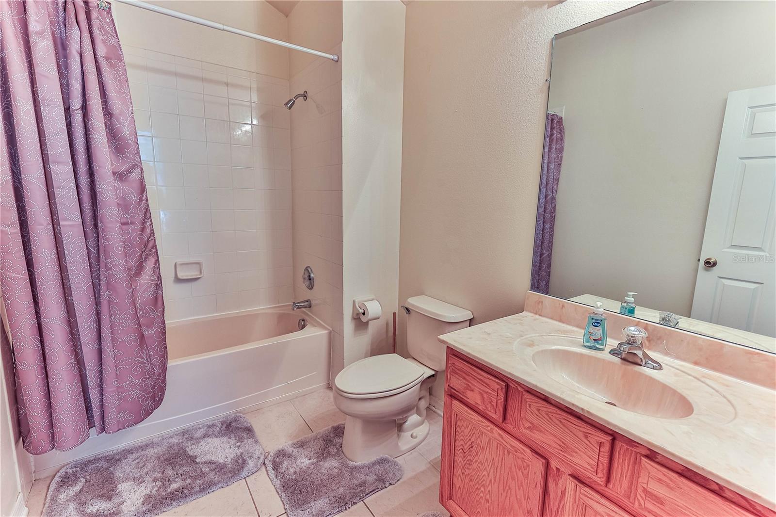10 Greentree St Property Photo 32
