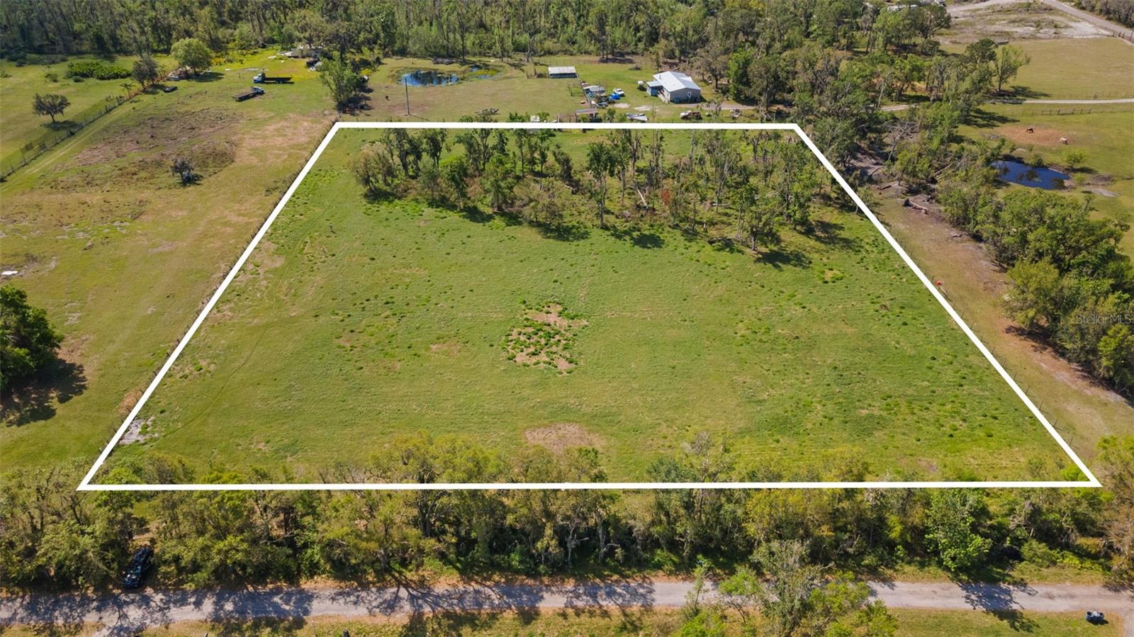 11041 Revell Rd Property Photo