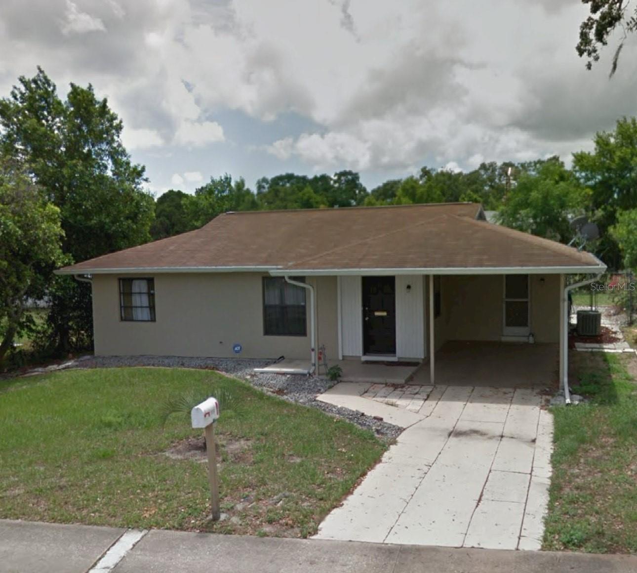 7056 Spring Hill Dr Property Photo