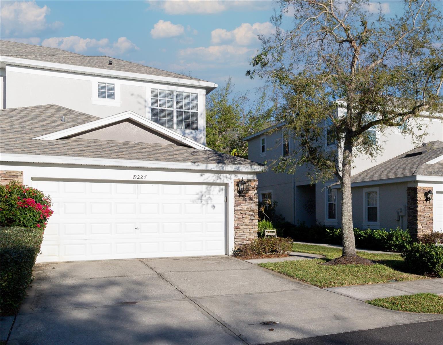 19227 Stone Hedge Dr Property Photo 1