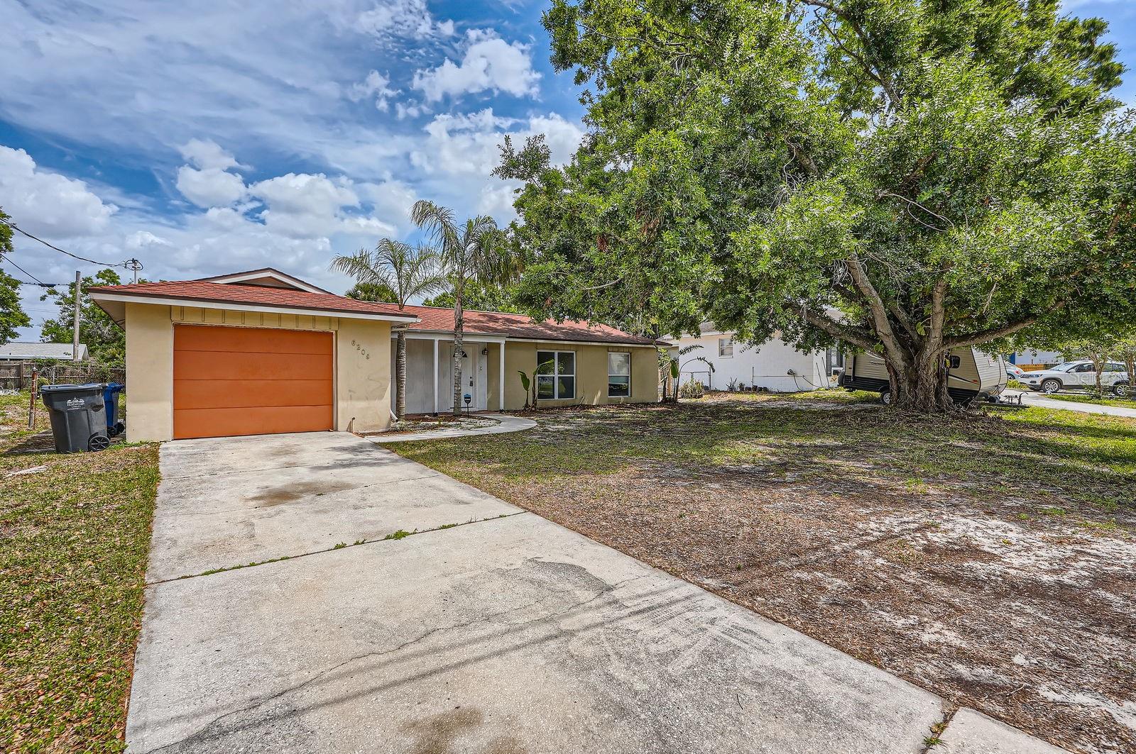 6209 Flamingo Dr Property Photo