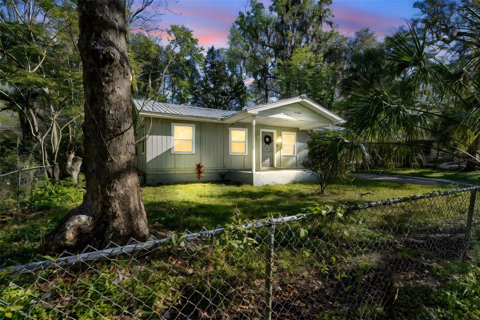 19445 Wildwood Dr Property Photo