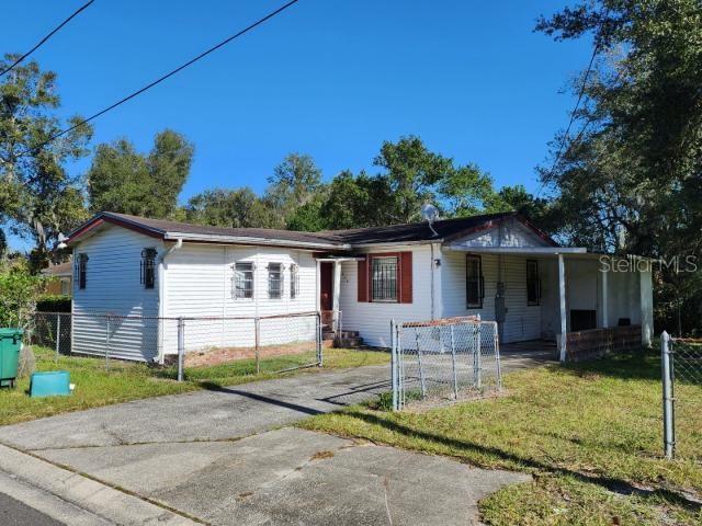 966 Clover Ave Property Photo