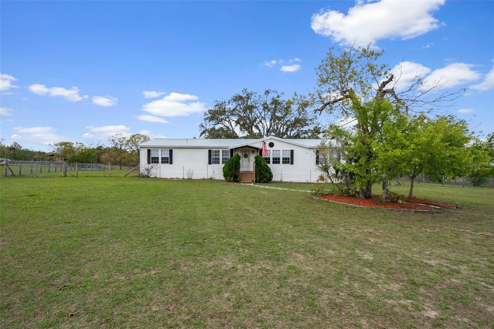 7149 La Dora Dr Property Photo