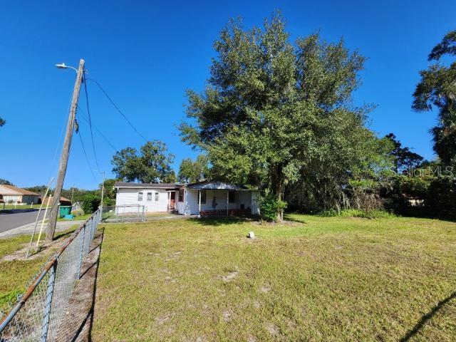 966 Clover Ave Property Photo