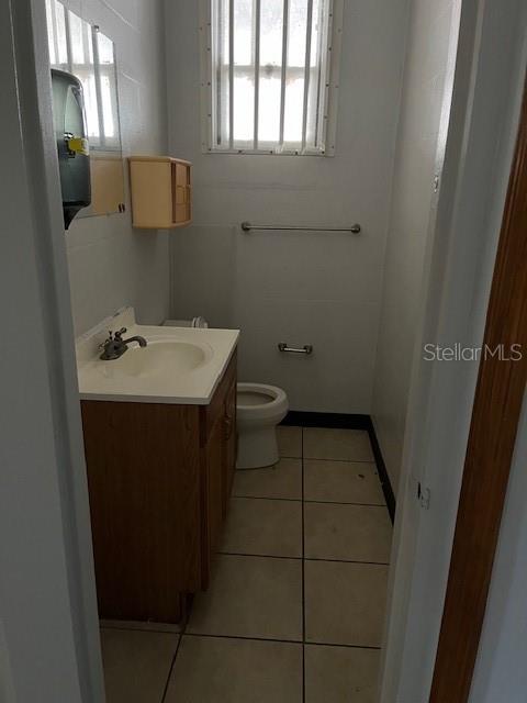 10802 Main St #a Property Photo 4