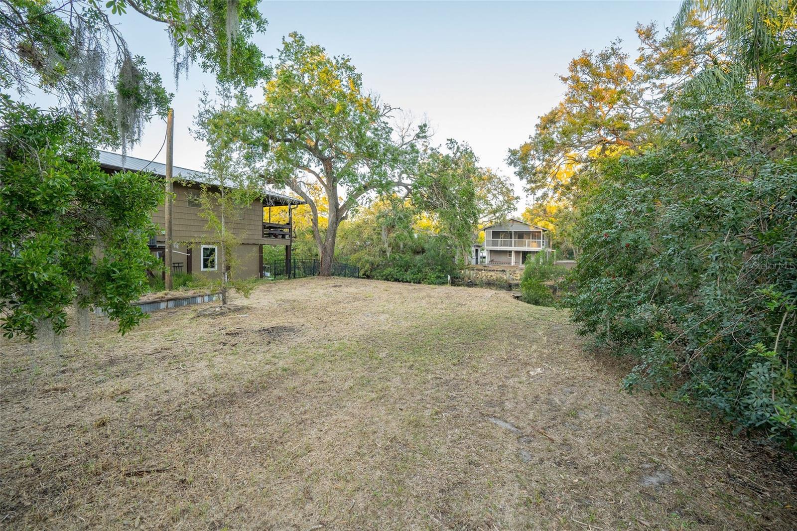33635 Real Estate Listings Main Image