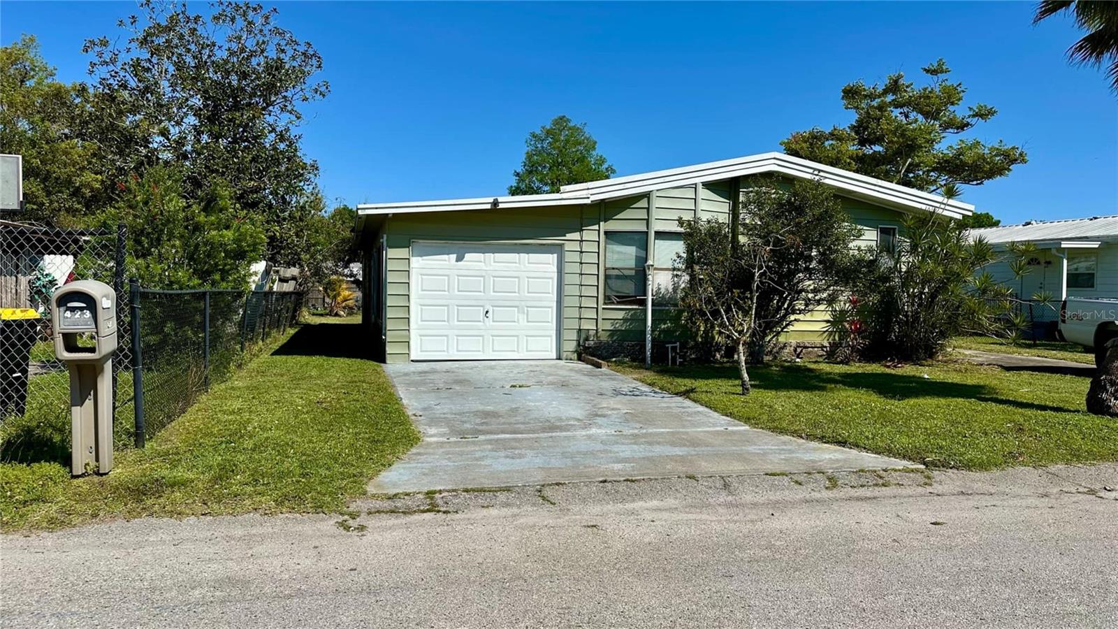 424 Leisure Pl Property Photo 1