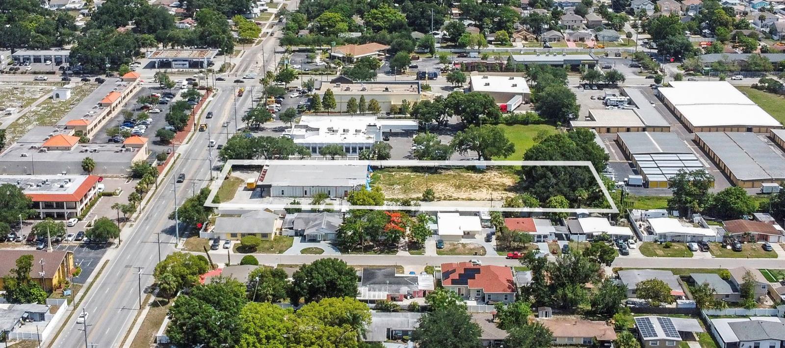 2711 N Macdill Ave Property Photo 1