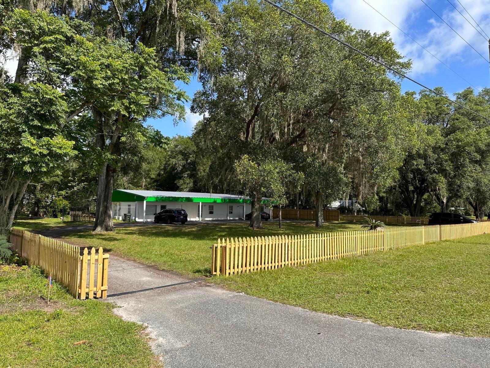 5562 S Us 301 Property Photo