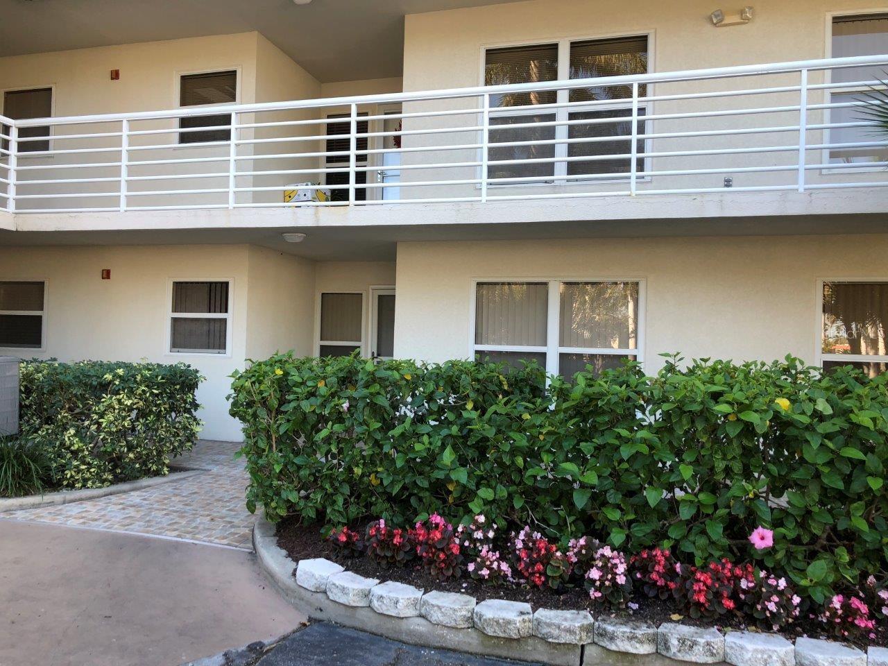 6085 Bahia Del Mar Cir #170 Property Photo