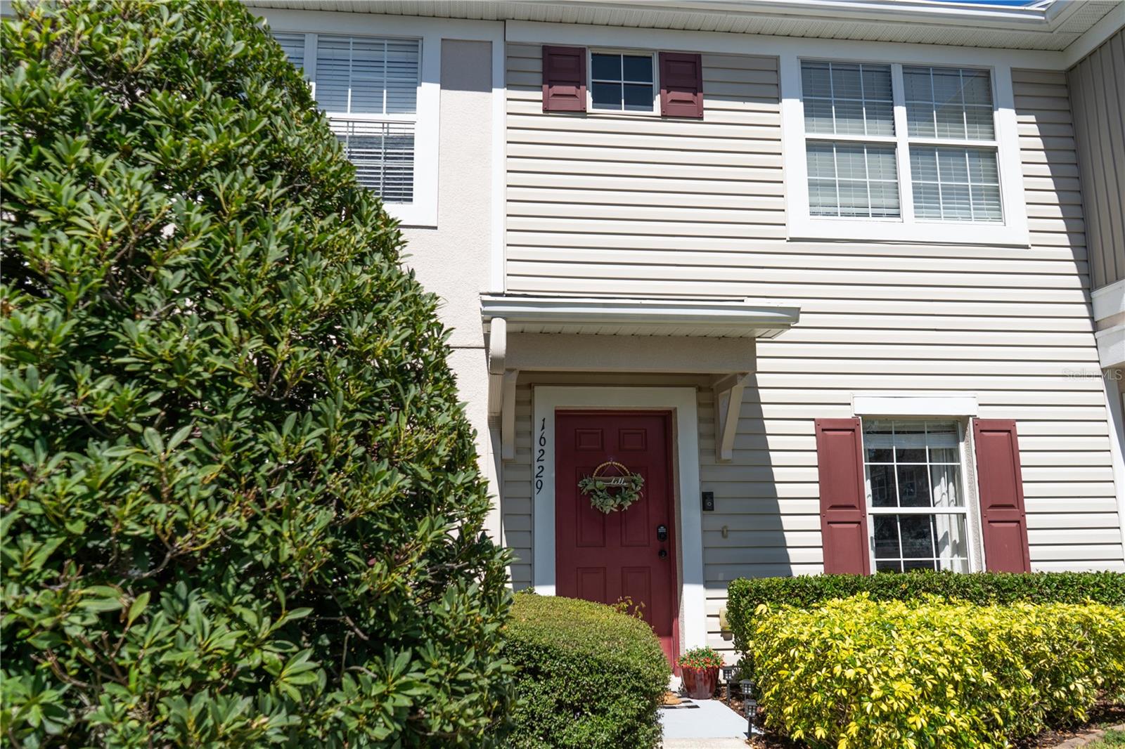 16229 Swan View Cir Property Photo