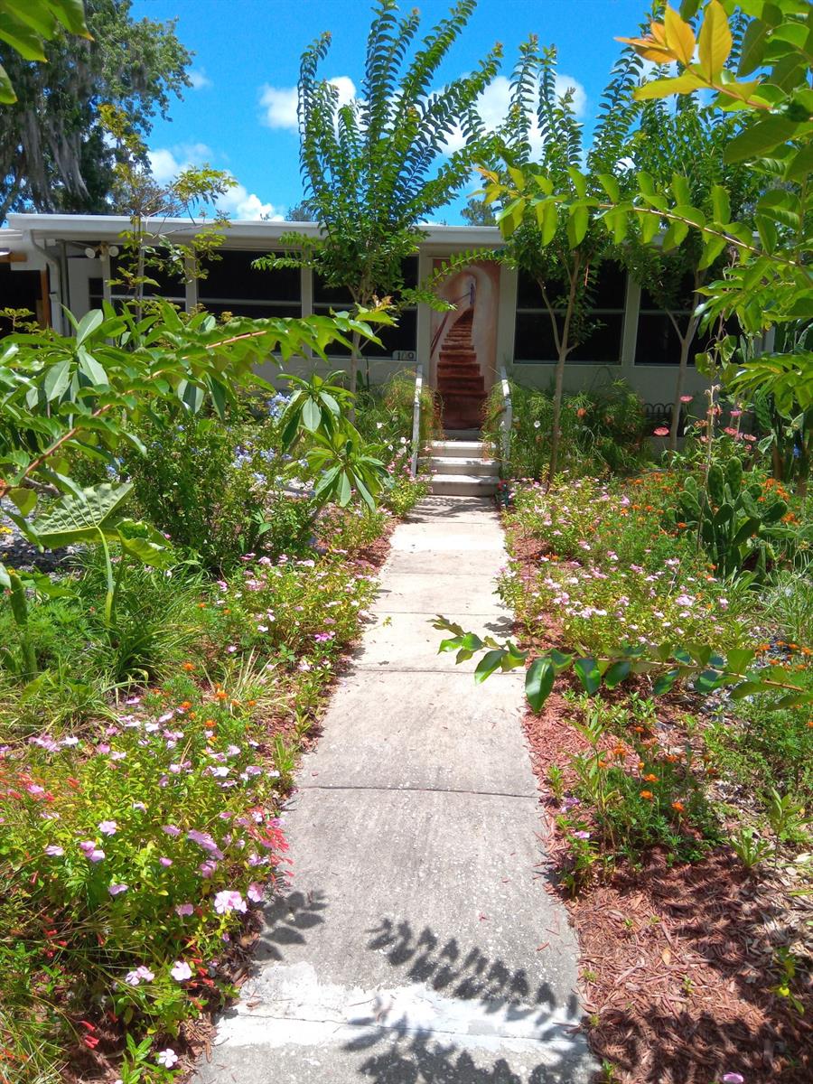 109 Fern Dr Property Photo 3