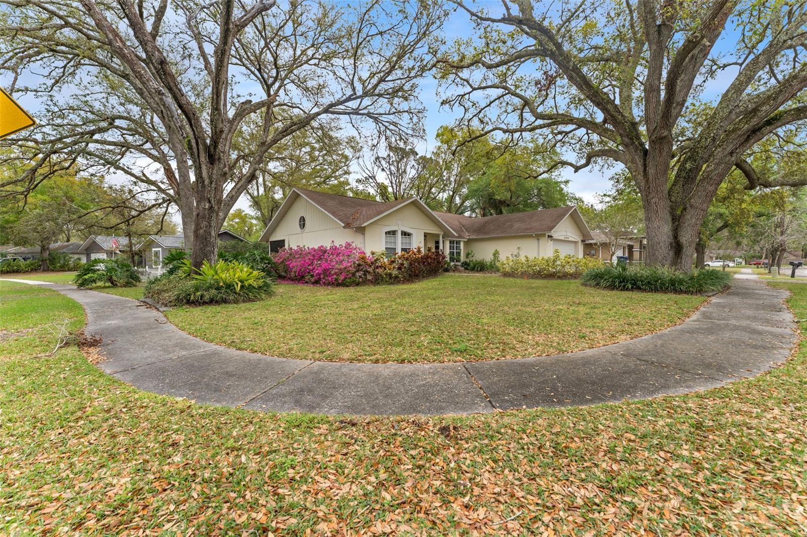 24049 Landing Dr Property Photo