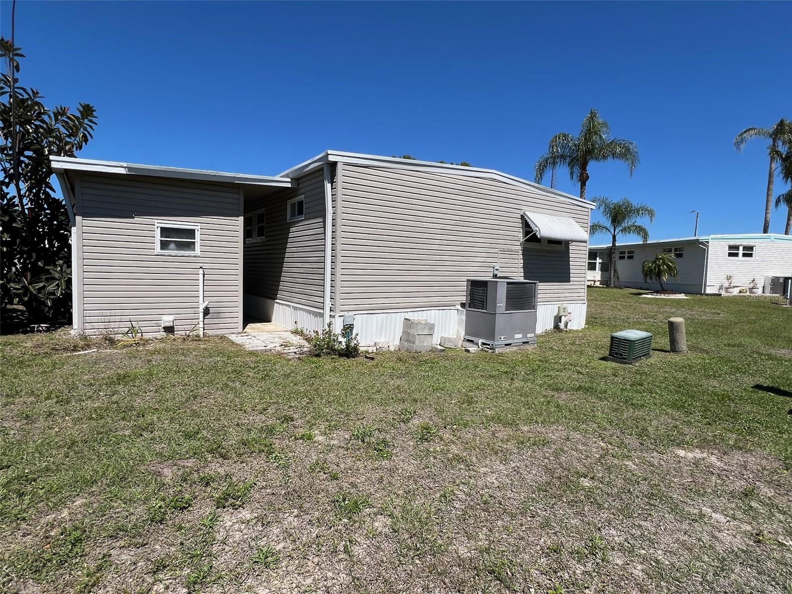 29250 Us Highway 19 N #294 Property Photo 6