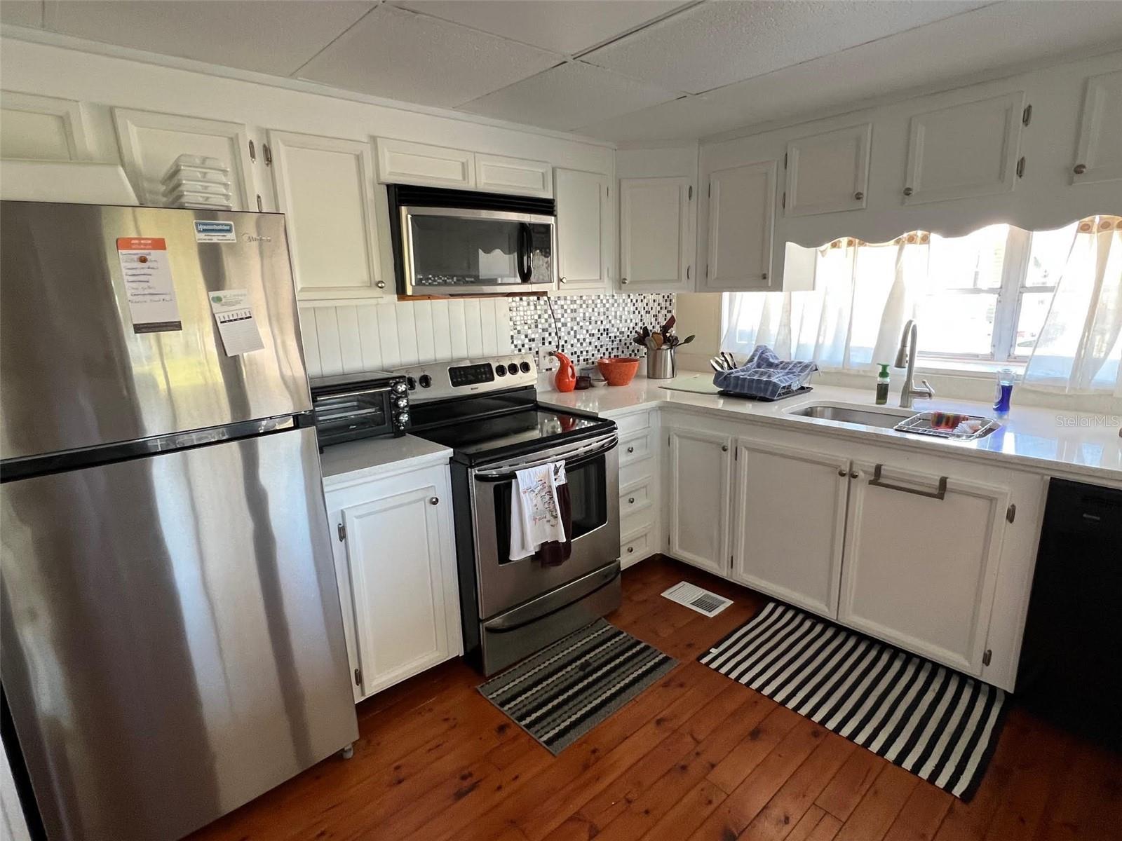 29250 Us Highway 19 N #294 Property Photo 11