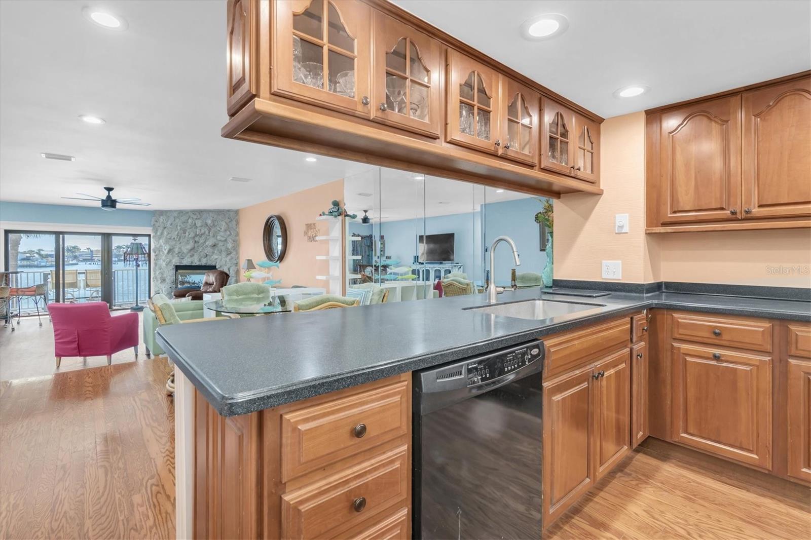 553 Haven Point Dr Property Photo 12