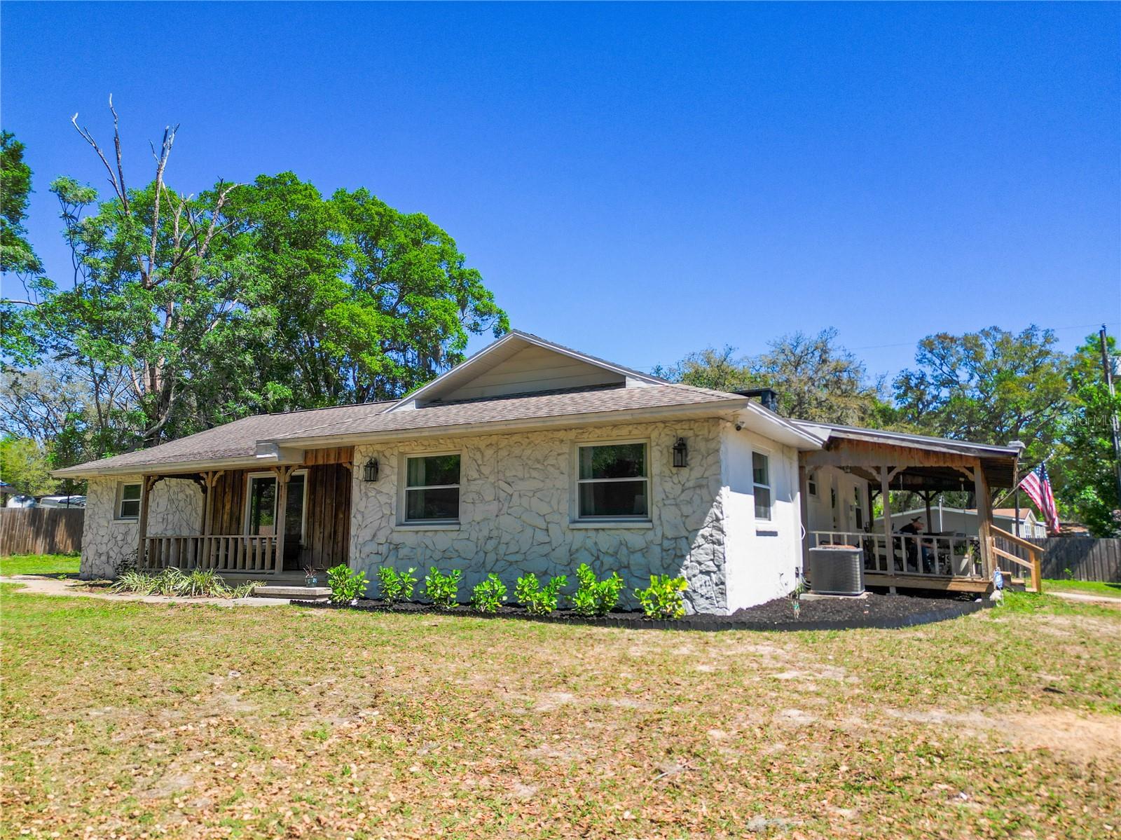 19032 Duncan Ct Property Photo