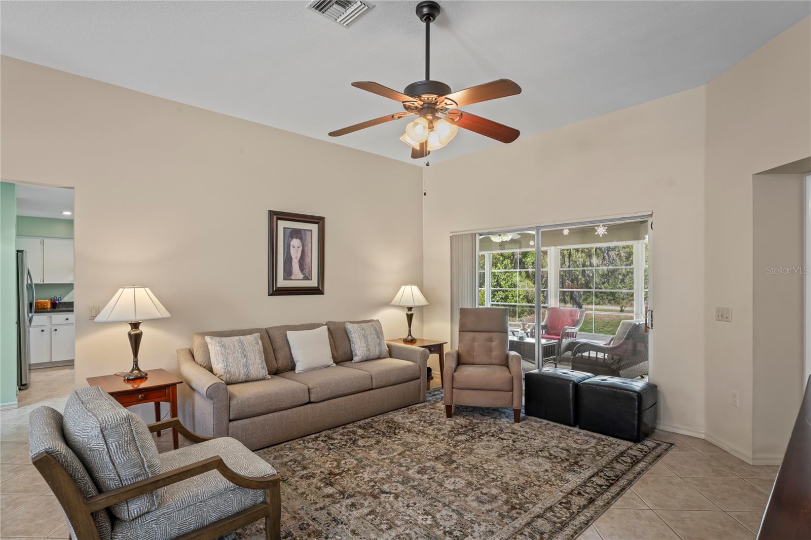 4255 N Mae West Way Property Photo 7