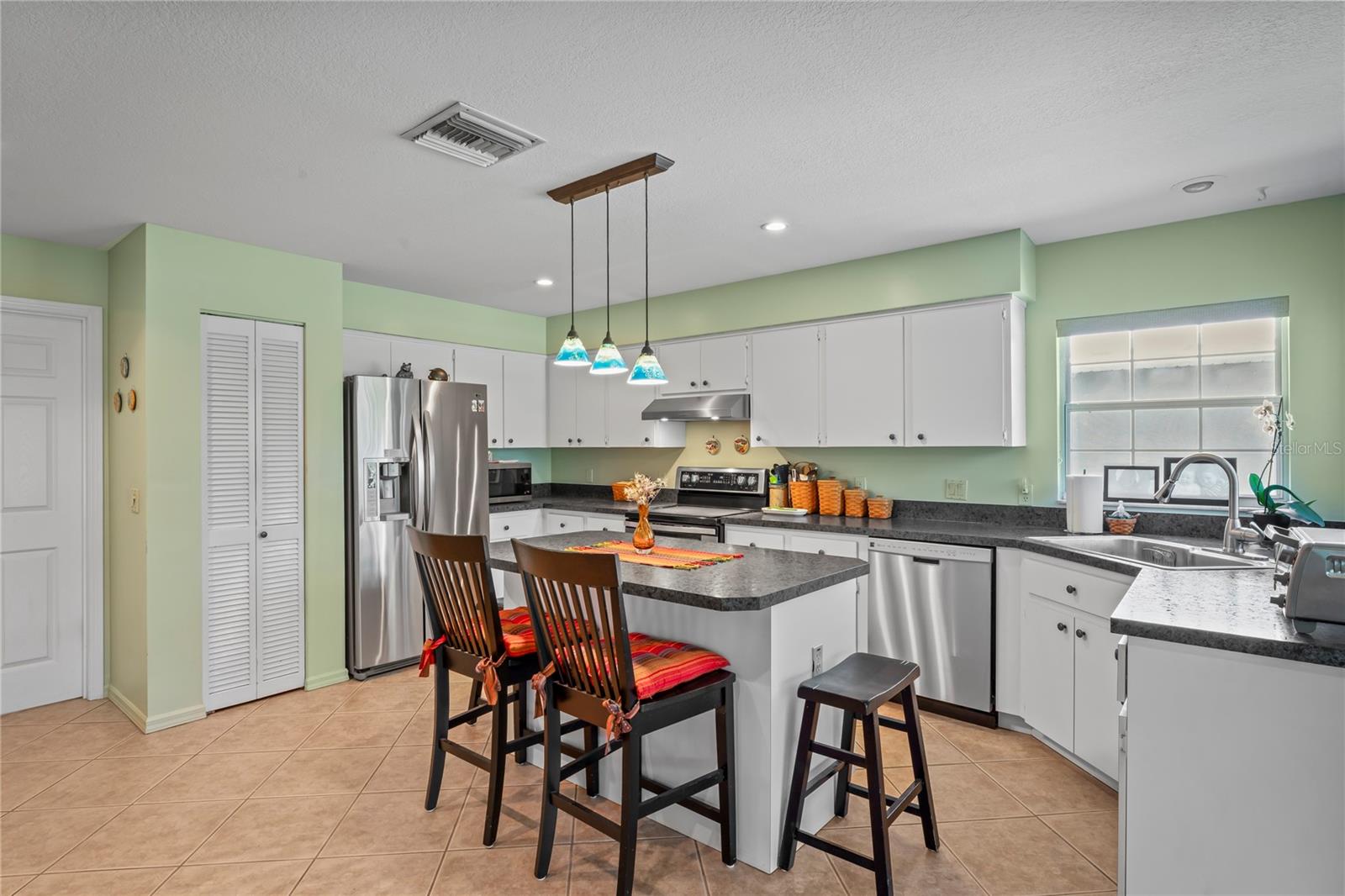 4255 N Mae West Way Property Photo 12