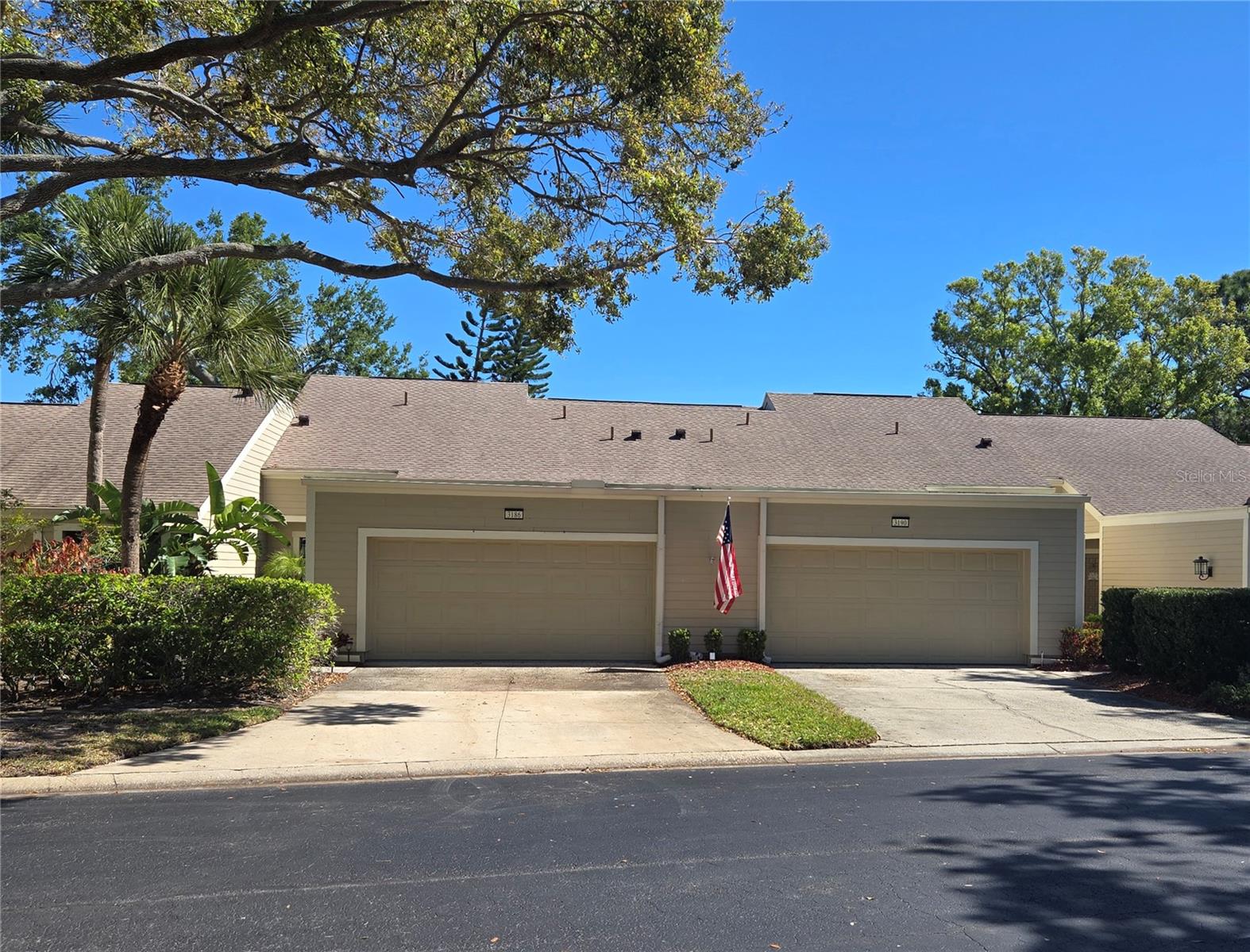 3186 Eagles Landing Cir W Property Photo