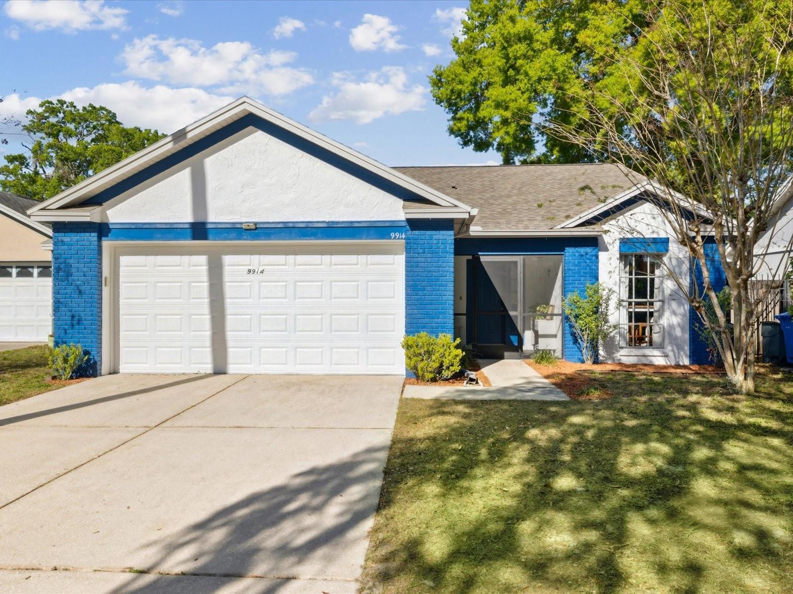 9914 Sir Frederick St Property Photo