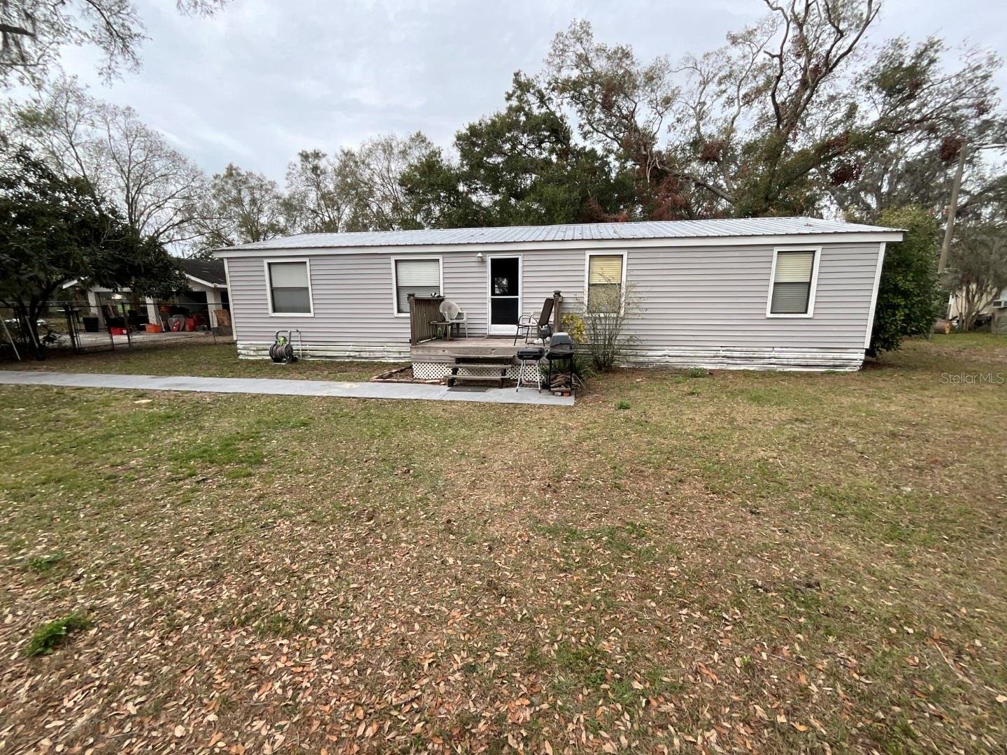 1329 Wilkinson Dr Property Photo
