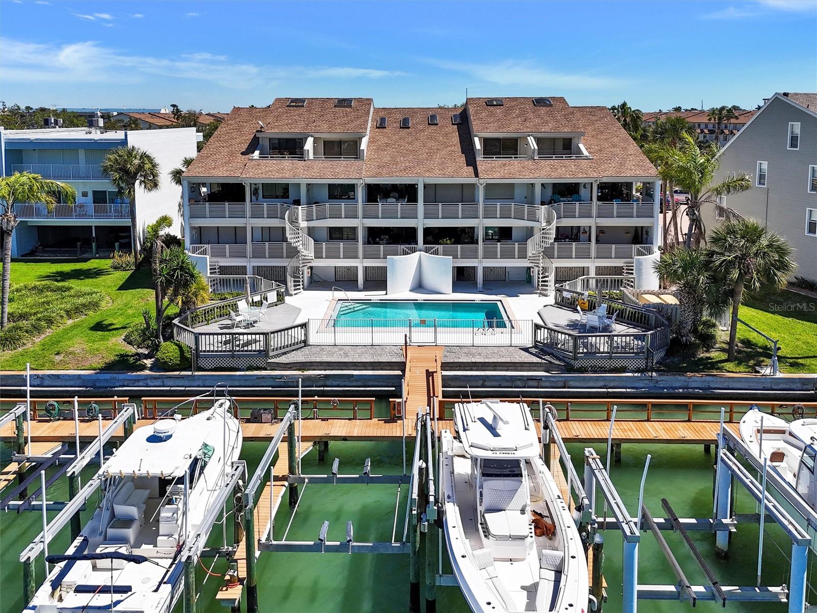 350 PINELLAS BAYWAY S #2 Property Photo 1