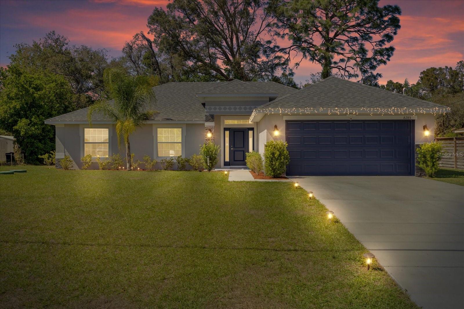 8285 Kingsdale St Property Photo