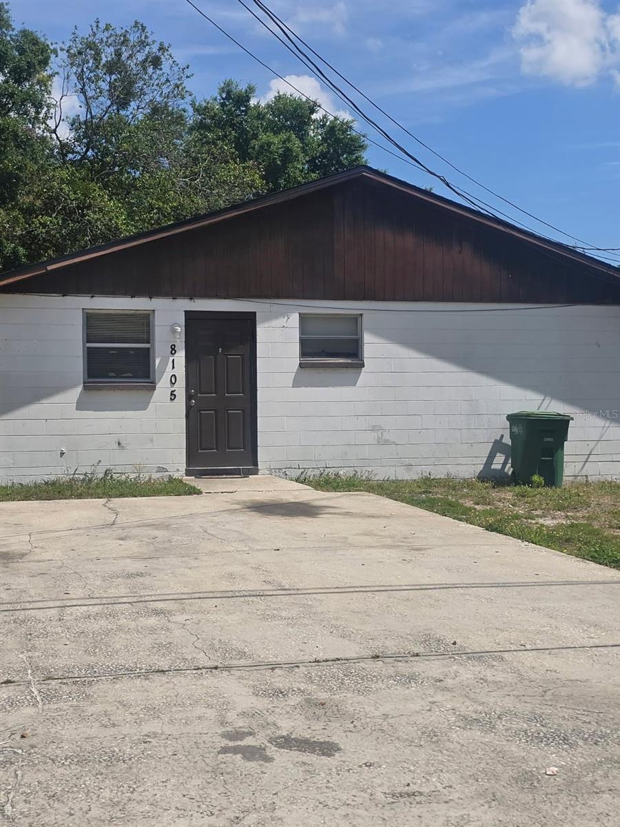 8105 N Klondyke St #a&b Property Photo 1