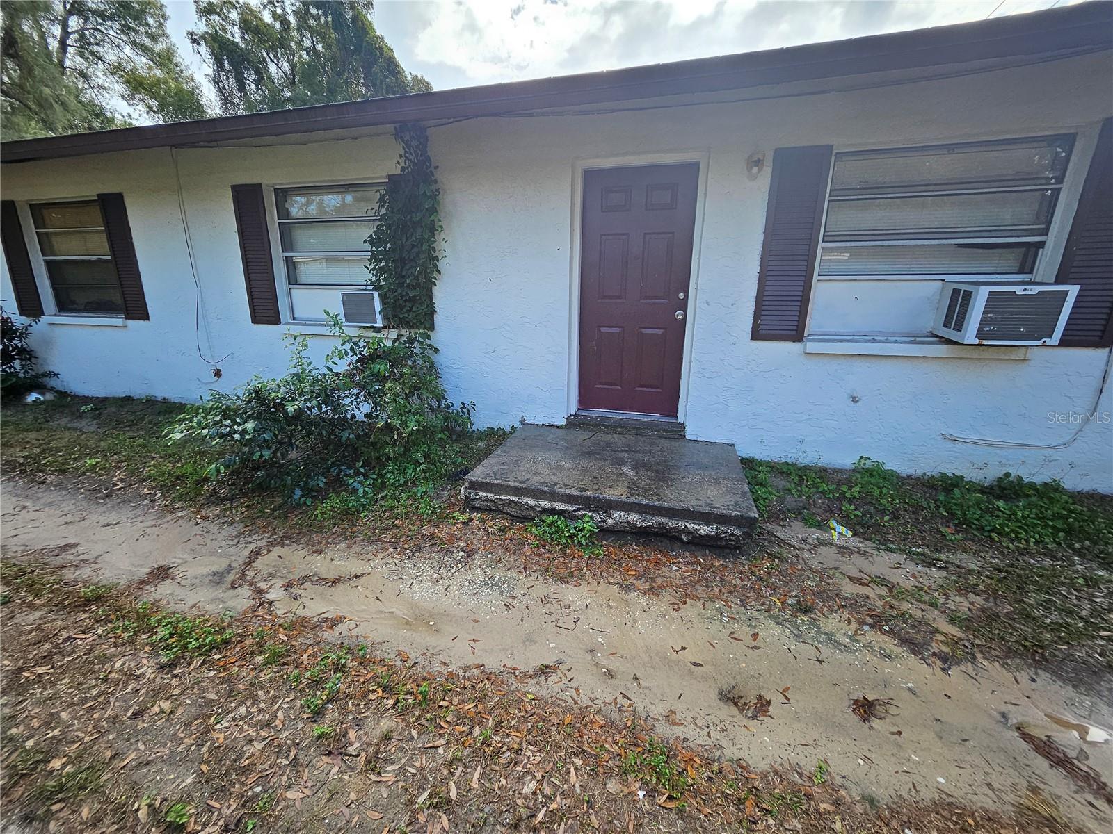 8417 N Mulberry St #a&b Property Photo 1