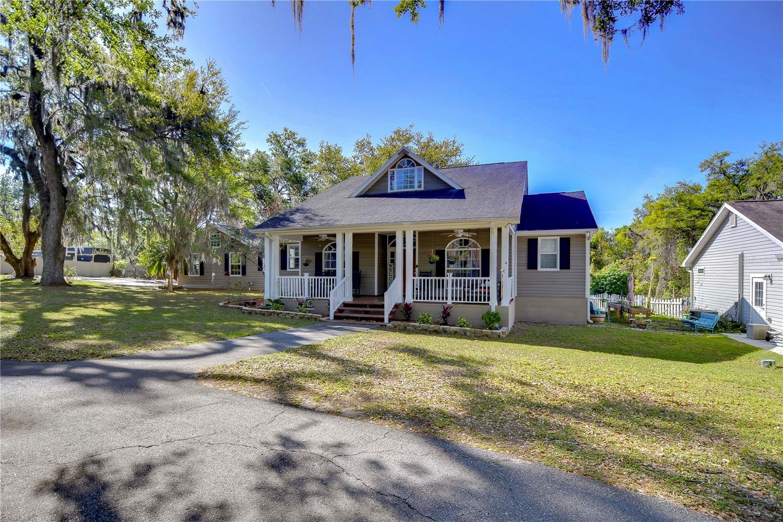 37410 Dixie Ave Property Photo 1