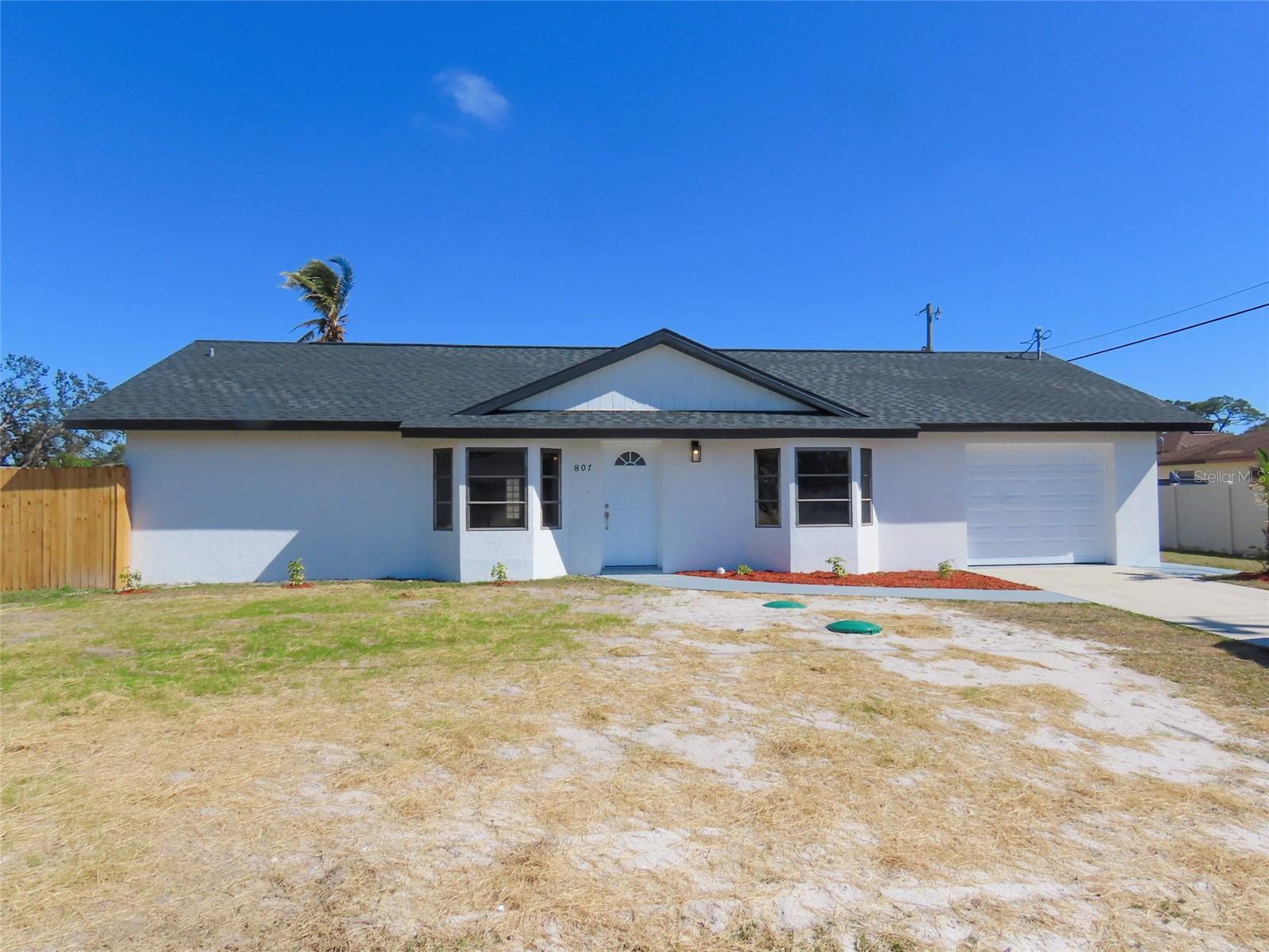 807 Nectar Rd Property Photo 1