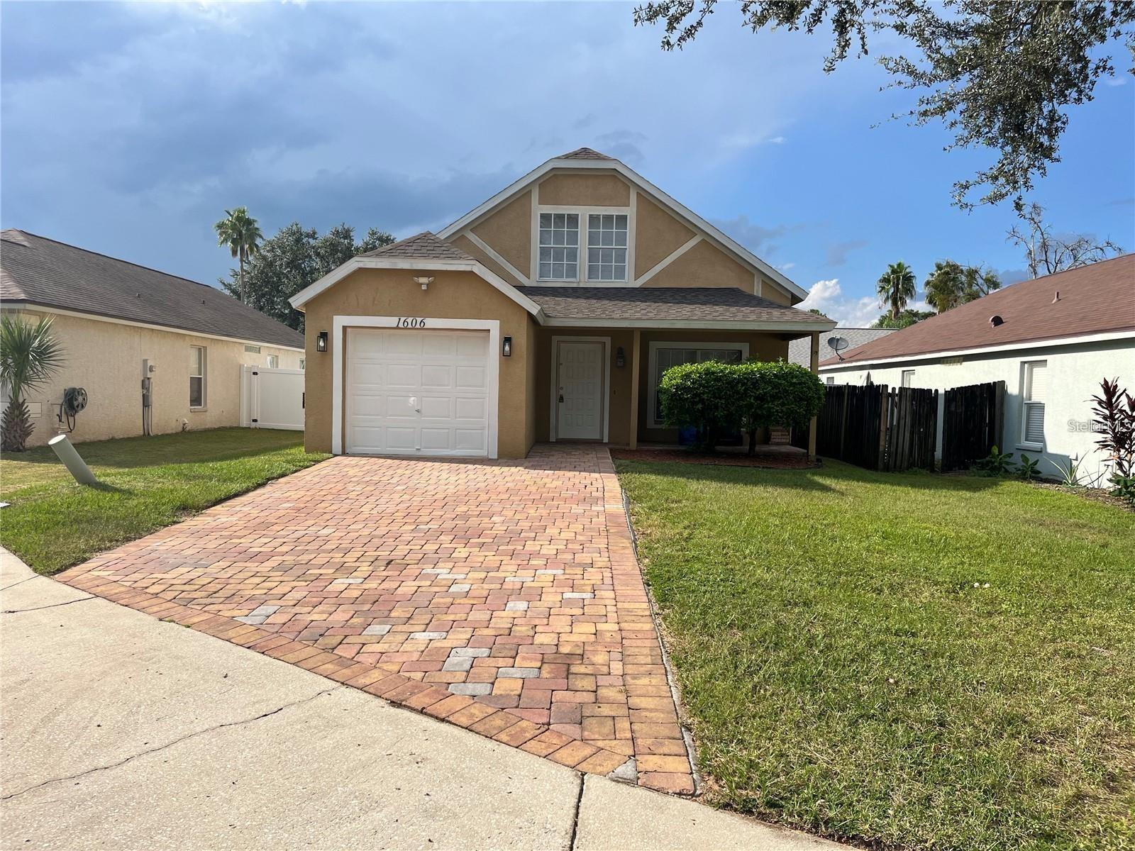 1606 Tropicana Way Property Photo