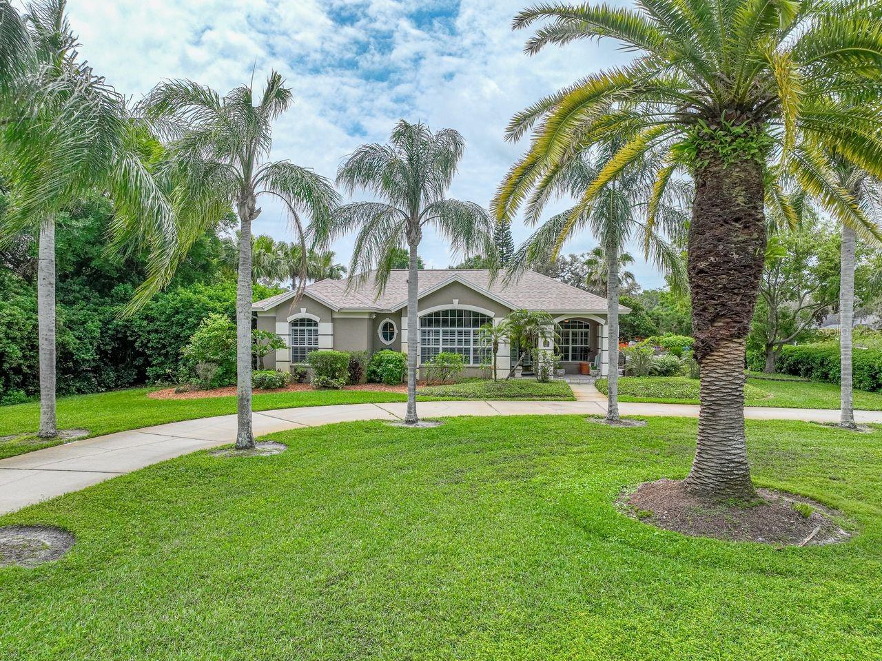 9302 Roberts Rd Property Photo