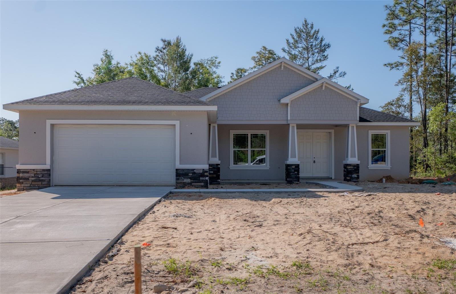 8102 N Voyager Dr Property Photo