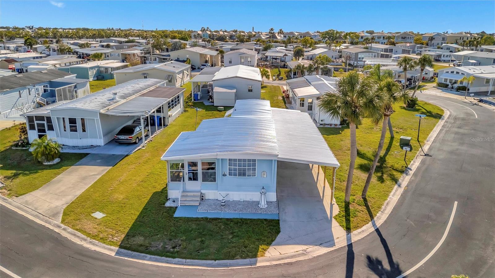 128 E SAINT JOHNS WAY Property Photo 1