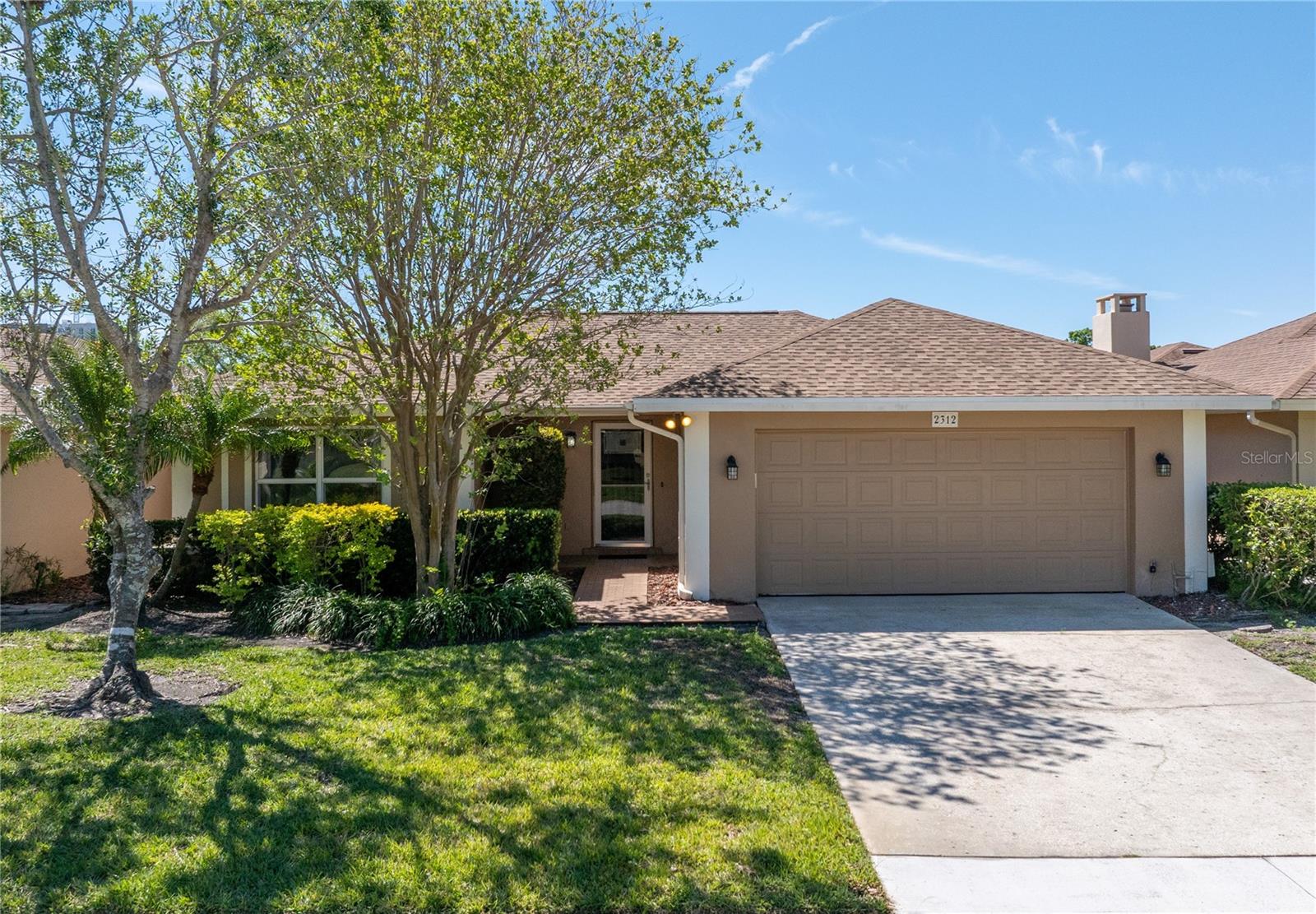 2312 Heron Cir Property Photo 1